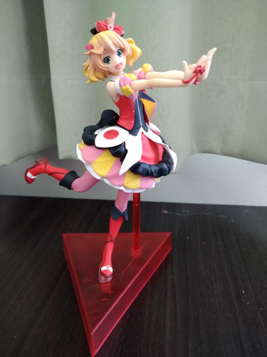 マクロスΔ フィギュア 三雲、かなめ、フレイア、マキナ、レイナ マクロスΔ フィギュア 三雲、かなめ、フレイア、マキナ、レイナ