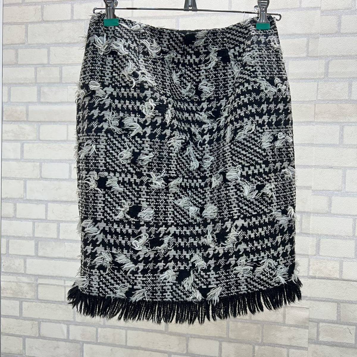 良品 ロペ 日本製 スカート ツイード素材 綿/ ウール混 黒 ブラック 36 レディース_画像2