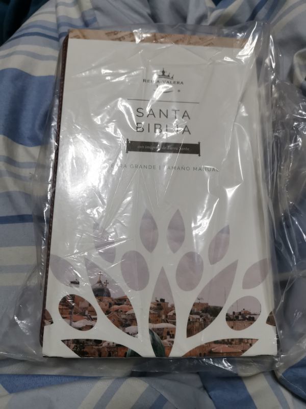 日本最大の Bible Spanish / manual tamao cremallera, canela, piel Smil grande. letra 1960 Valera Reina Biblia RVR Size Handy 1960. 洋書、外国語書籍 日本最大の Bible Spanish / manual tamao cremallera, canela, piel Smil grande. letra 1960 Valera Reina Biblia RVR Size Handy 1960. 洋書、外国語書籍