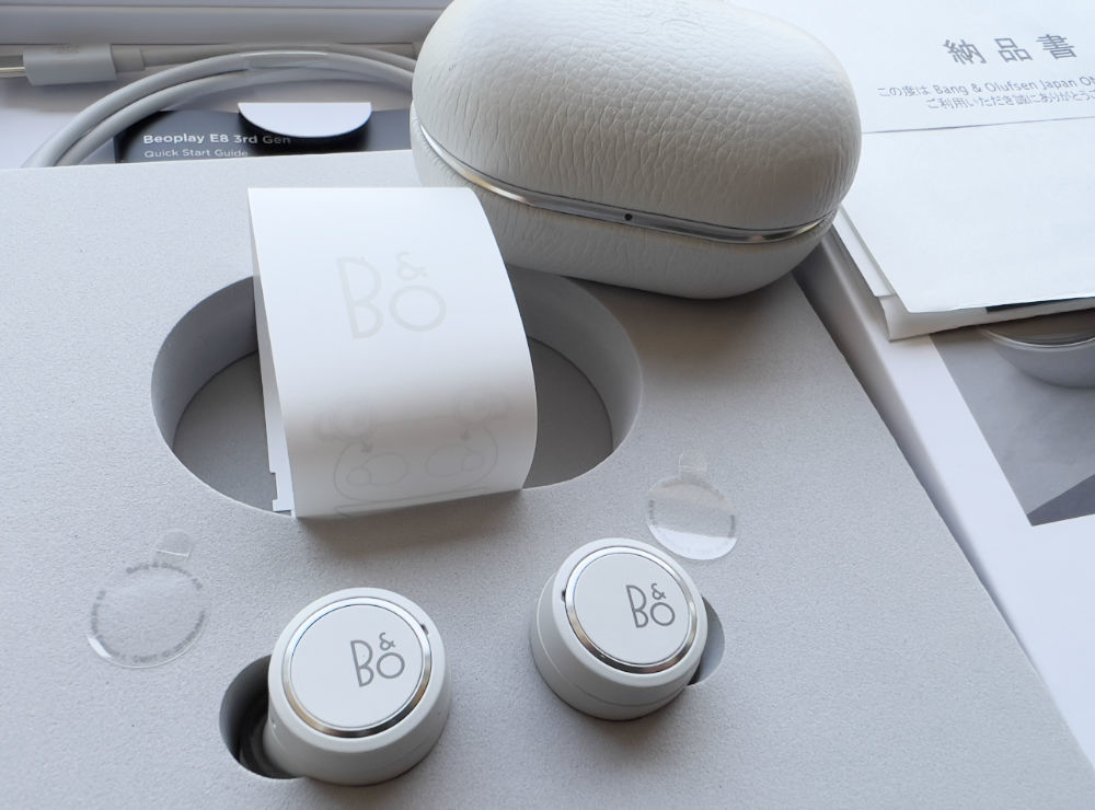 未使用保管品　BO Beoplay E8 3rd generation