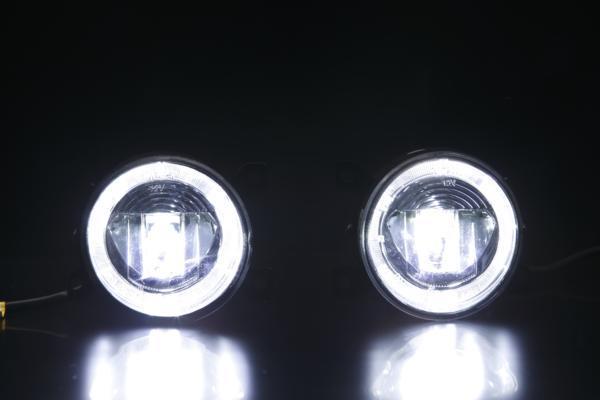 VW UP! アップ(MY12-13) 純正交換型 10W CREE ハイパワーLED フォグランプ 純正交換式 デイライト機能付き DRL イカリング_画像2