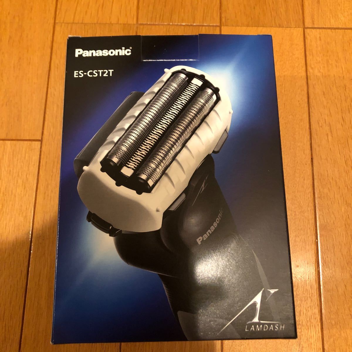 パナソニック　Panasonic　メンズシェーバー ラムダッシュ 白 ES-CST2T-W 新品