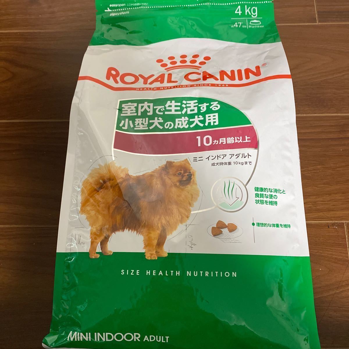 【送料無料】 ロイヤルカナン ミニインドアアダルト 4kg 成犬 ドッグフード 犬 ROYAL CANIN 室内で生活する小型犬の成犬用 全犬種用_画像1