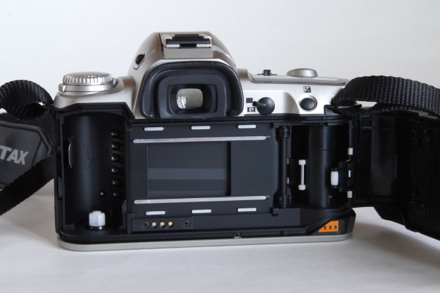 # Pentax MZ10/ lens Tokina AF 28-80 3.5-5.6 film camera operation goods #
