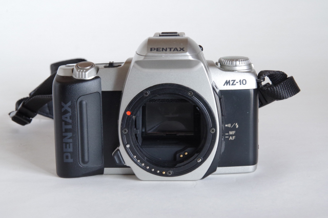 # Pentax MZ10/ lens Tokina AF 28-80 3.5-5.6 film camera operation goods #