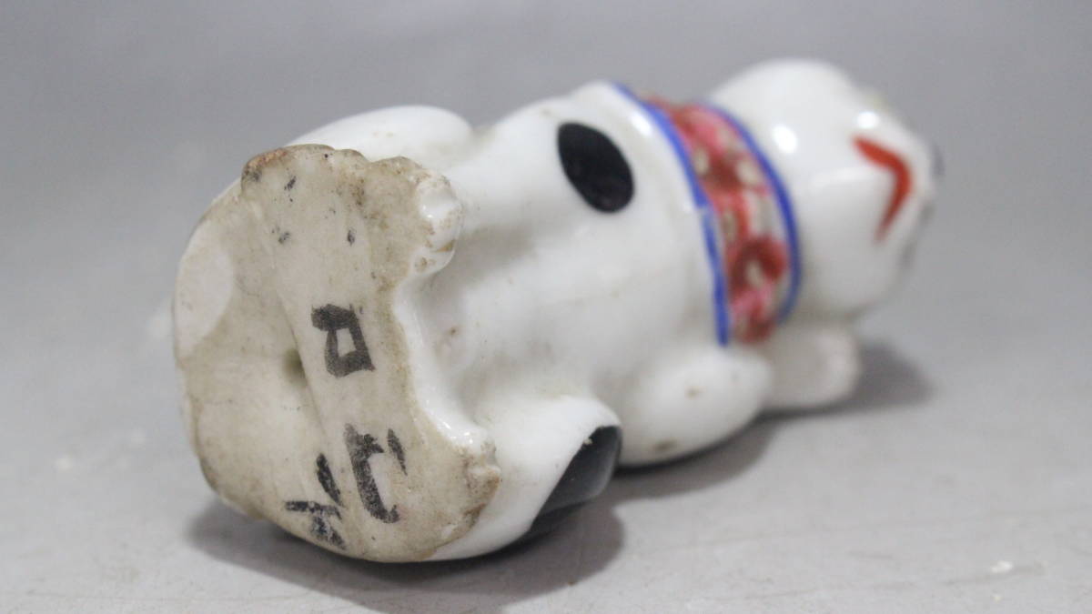 文明館】招き猫 瀬戸人形 (約37g) 陶磁器 時代物 郷土人形 文明館】招き猫 瀬戸人形 (約37g) 陶磁器 時代物 郷土人形