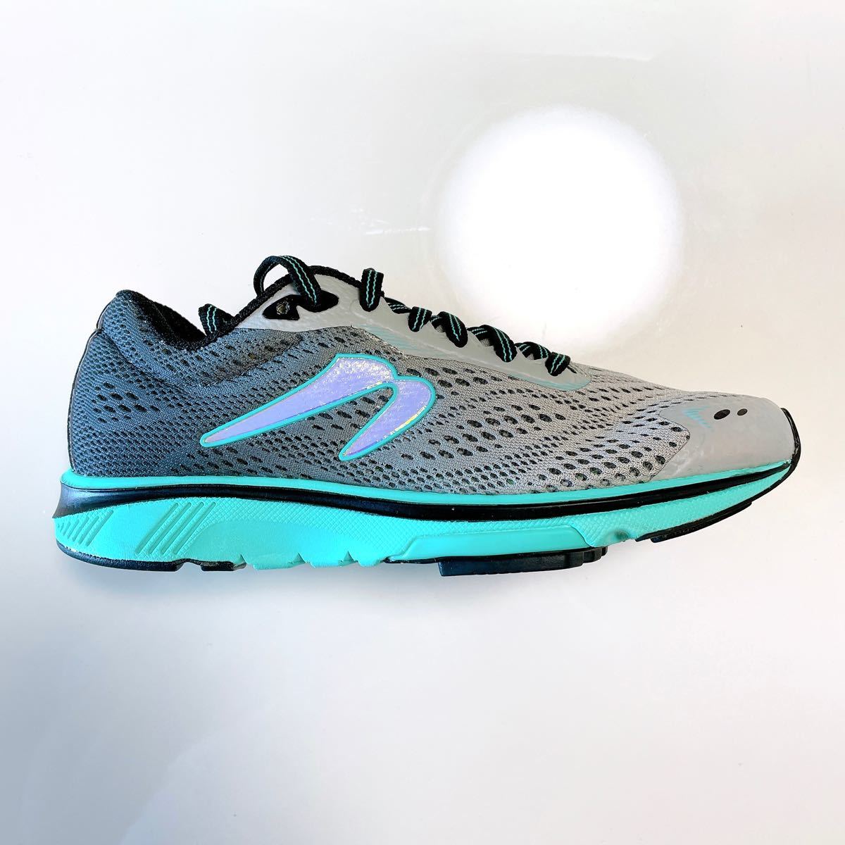 NEWTON running MOTION9 限定モデル W000420B