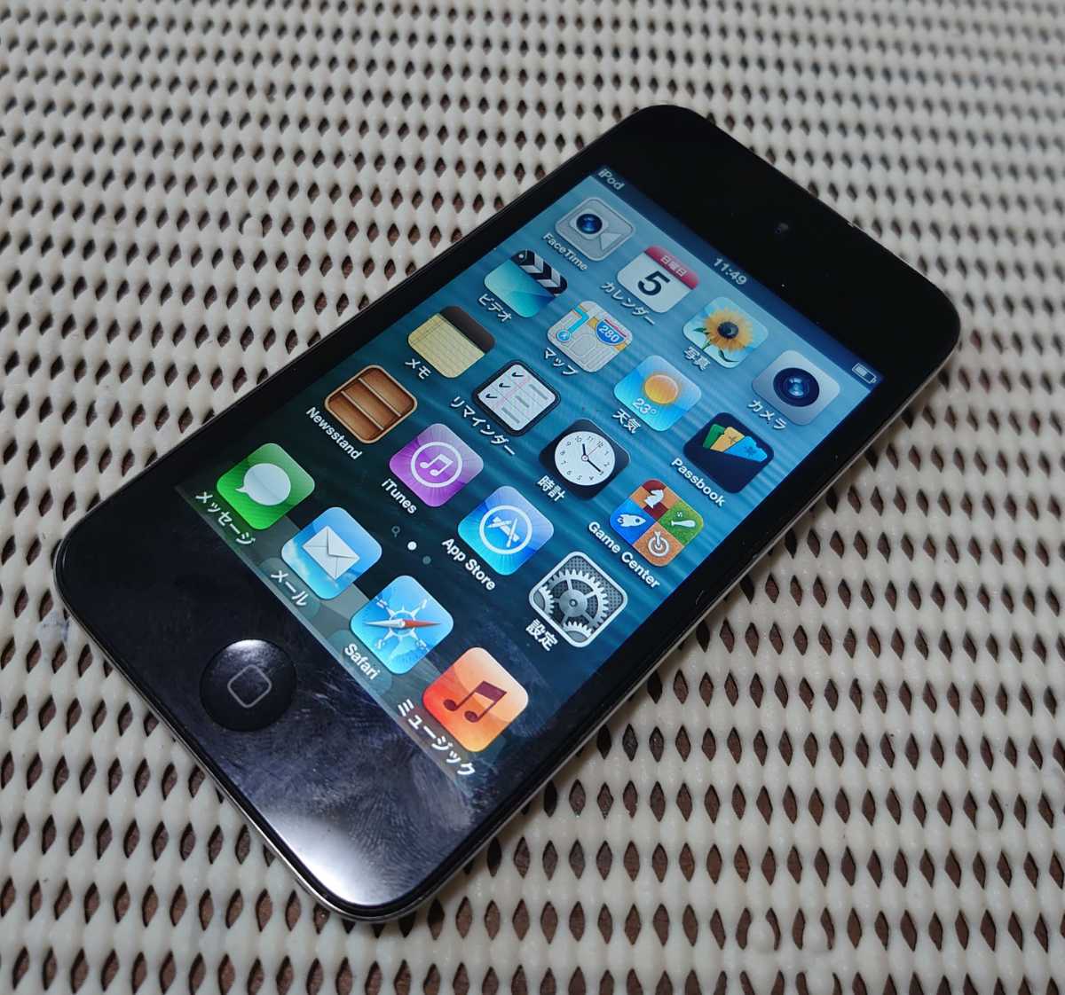 iPod touch第4世代(A1367)本体8GBブラック完動品動作確認済み1円