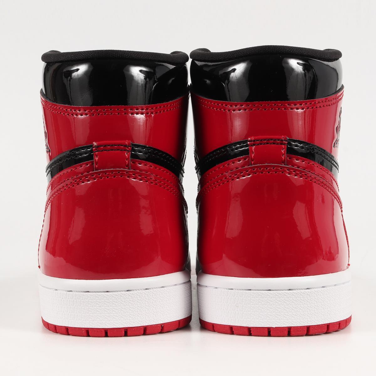 美品 NIKE ナイキ AIR JORDAN 1 RETRO HIGH OG BRED PATENT (555088