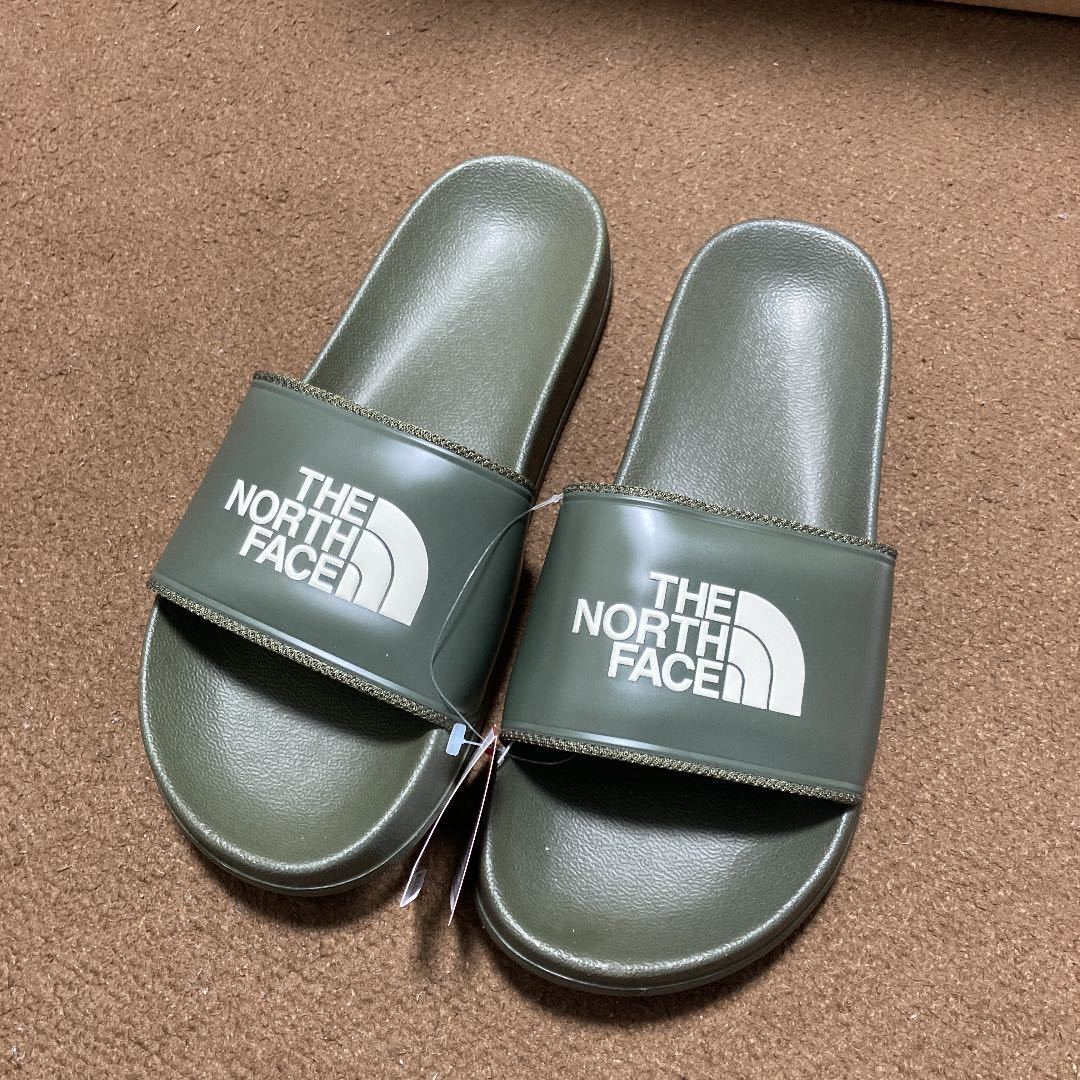 ノースフェイス サンダル　THE NORTH FACE Base Camp SLIDE シャワーサンダル ベース　キャンプ　スライド　ベナッシ BEAMS ビームス