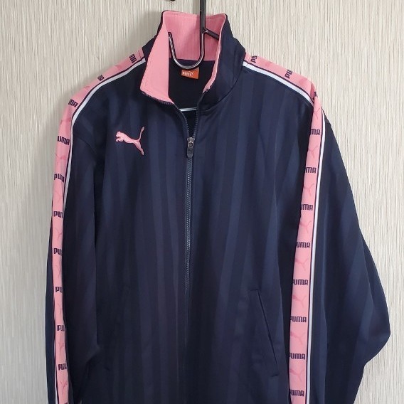 値下げ 未使用 プーマPUMA ジャージ上S(M程度あります) ネイビー 値下げ 未使用 プーマPUMA ジャージ上S(M程度あります) ネイビー