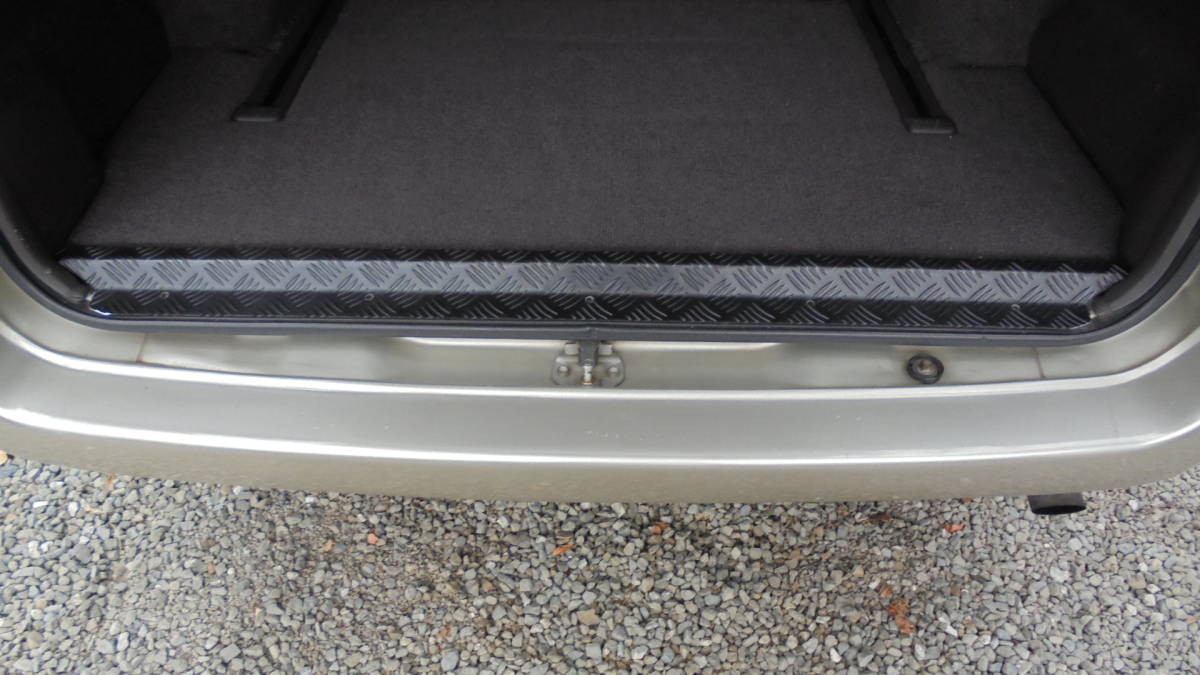  Hiace Wagon 100 series rear scuff plate aluminium . board anodized aluminum black color 