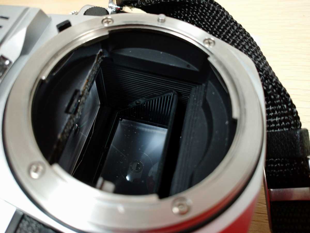 【ジャンク出品】Nikon FE2　ニコン一眼レフカメラ本体とレンズはNIKKOR 50mm 1:1.8【カメラ02】_画像4