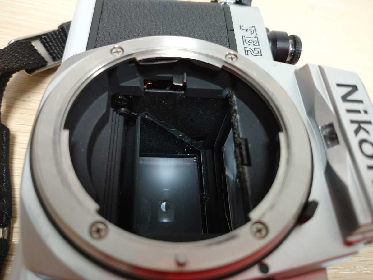 【ジャンク出品】Nikon FE2　ニコン一眼レフカメラ本体とレンズはNIKKOR 50mm 1:1.8【カメラ02】_画像3