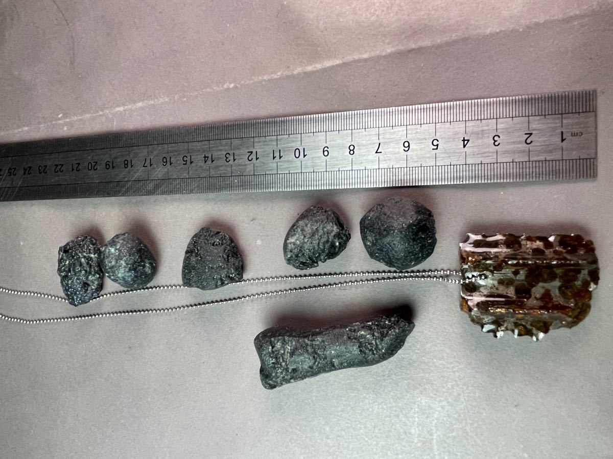 隕石? 石隕 鉄隕 鉱物標本 地不明 セット130g | contifarma.pe