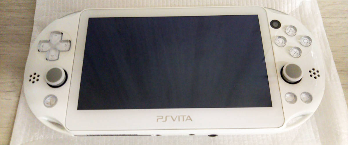 PS VITA ガンダムブレイカー スターターパック 【PCH-2000本体＋ソフト