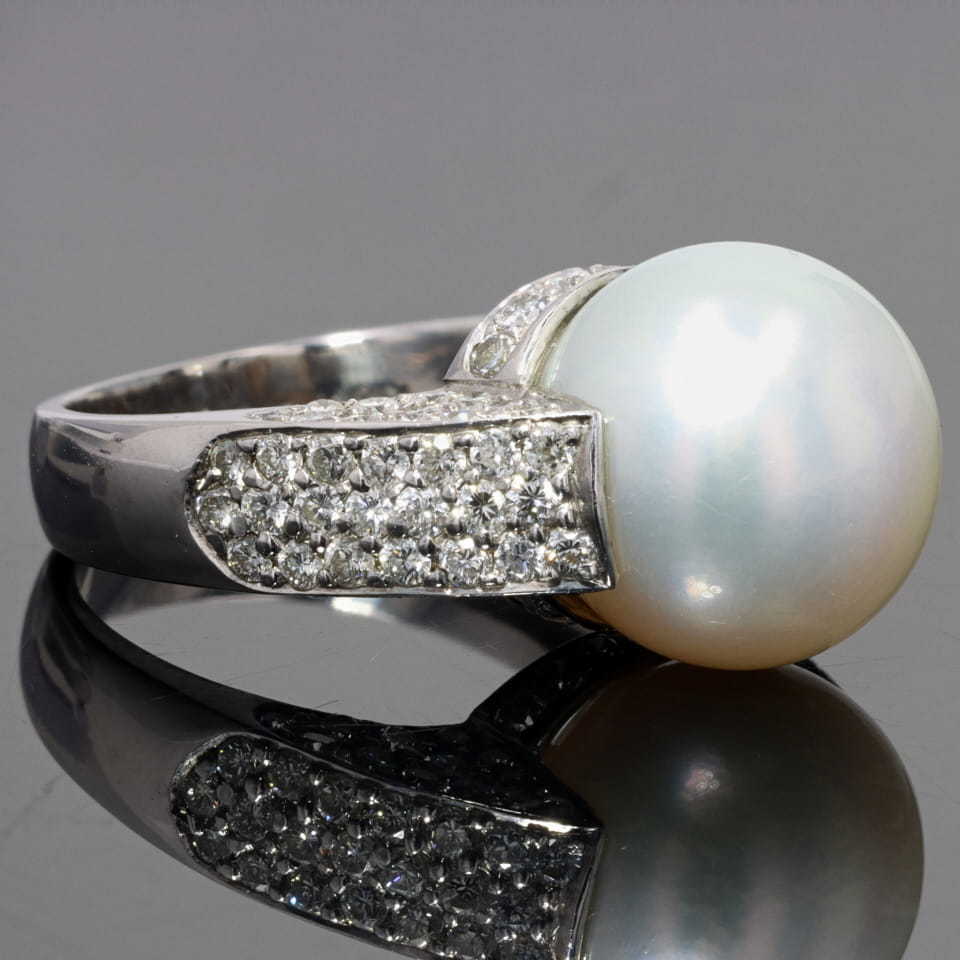 Ponte Vecchiopontevekio large grain pearl diamond K18WG ring D:1.61ct 11 number size 10.4g pearl diameter :12mm[03978]