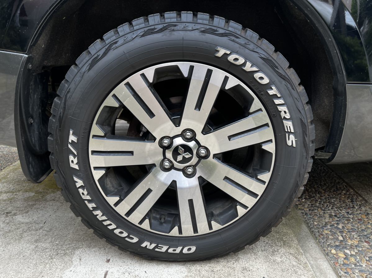 デリカd5 後期純正ホイール 225/60R18 トーヨータイヤ OPEN デリカd5 後期純正ホイール 225/60R18 トーヨータイヤ OPEN