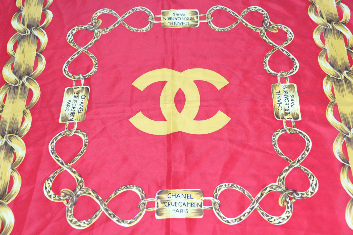 良好◇CHANEL シャネル ヴィンテージ スカーフ◇ レッド シルク100