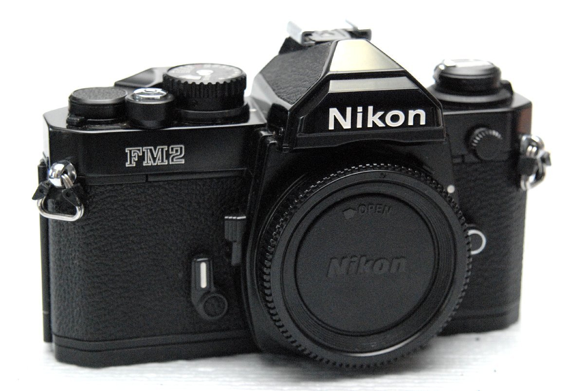 Nikon ニコン人気の高級一眼レフカメラ NEW FM2 黒ボディ 希少・良好品