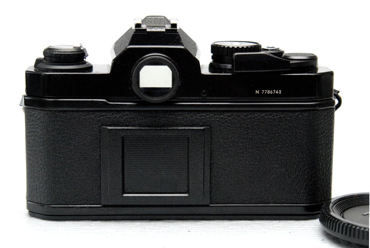 Nikon ニコン人気の高級一眼レフカメラ NEW FM2 黒ボディ 希少・良好品