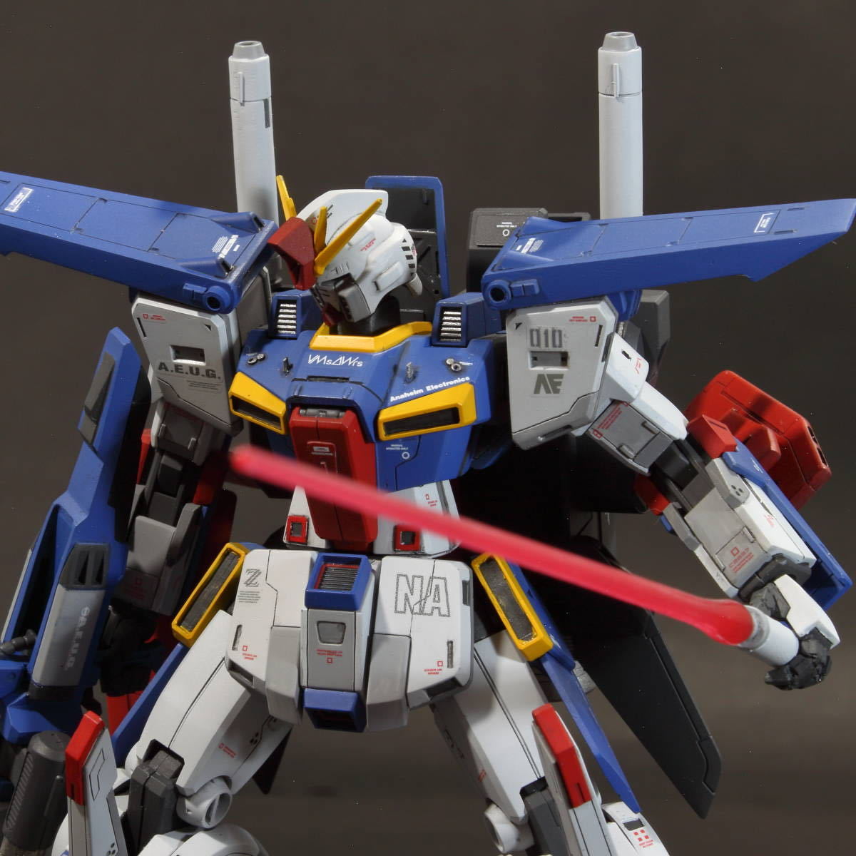 HGUC 1/144 MSZ-010 ZZガンダム 「機動戦士 ZZガンダム 」改修 HGUC 1/144 MSZ-010 ZZガンダム 「機動戦士 ZZガンダム 」改修