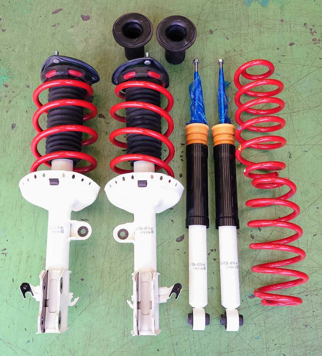 ホンダ ステップワゴン モデューロX RP 純正 美品 サスキット ダウン