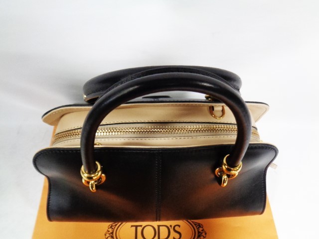 TOD'S■トッズ■ハンドバッグ■ブラック×ベージュ■ショルダーベルト付き■収納巾着付き■送料無料