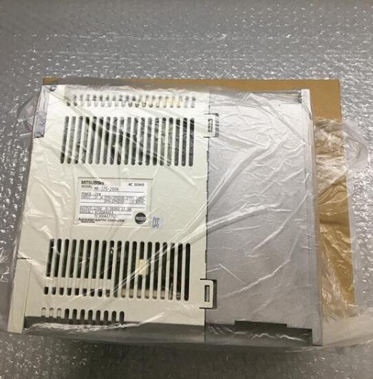 新品【東京発】三菱★MITSUBISHI MR-J2S-200A ACサーボアンプ シーケンサ PLC【６ヶ月保証】_画像2