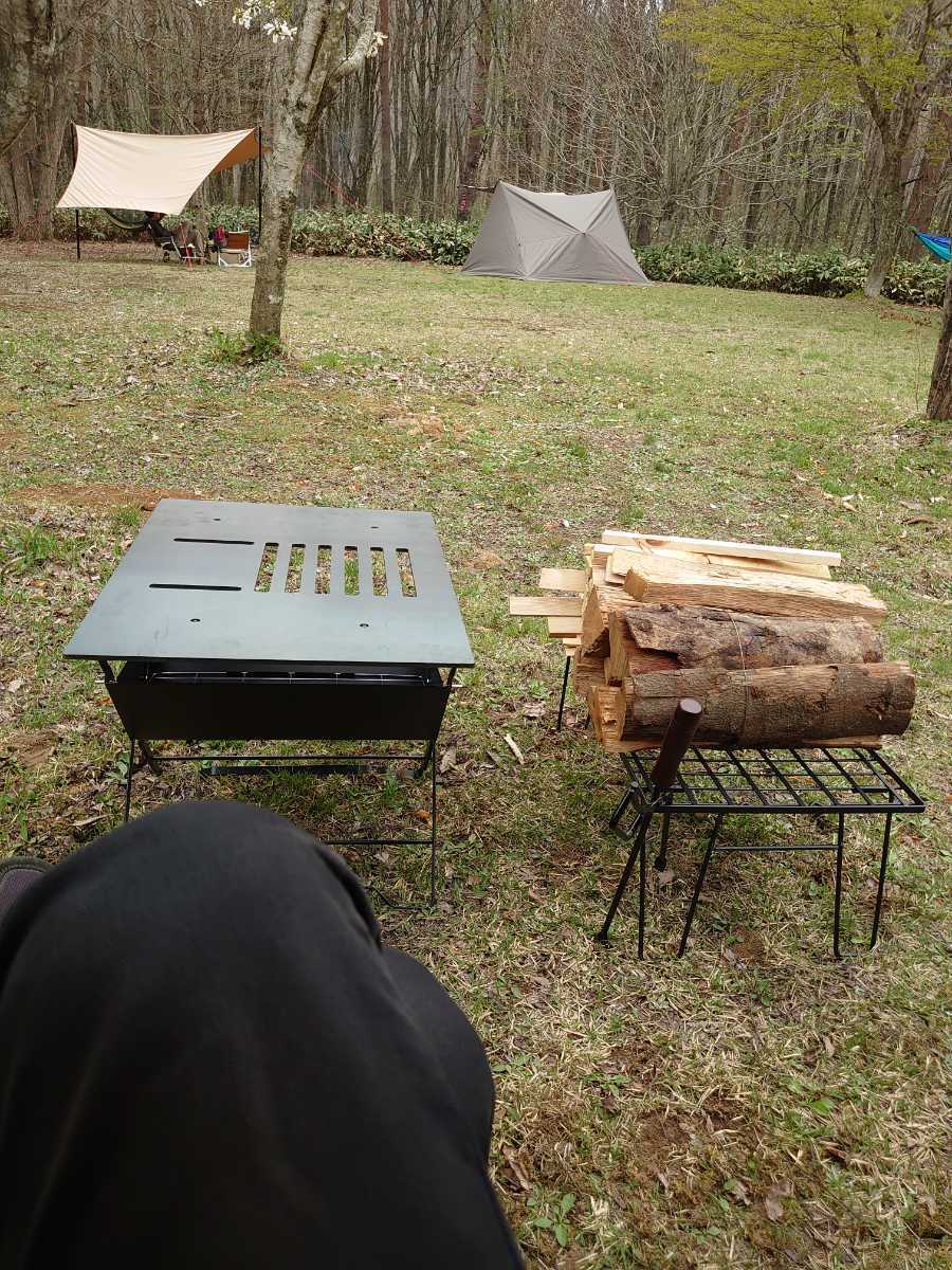 焚き火台　バーベキューコンロ 鉄板　グリル 　テーブル　焚き火料理　アウトドアキッチン　