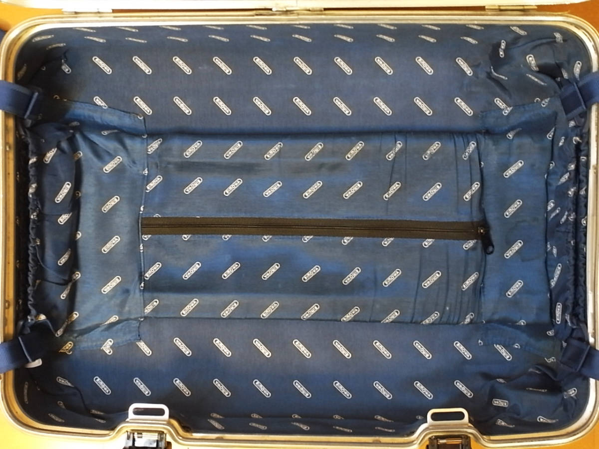 本物 RIMOWA SILVER INTEGRAL/シルバーインテグラル 35L【機内持 本物 RIMOWA SILVER INTEGRAL/シルバーインテグラル 35L【機内持