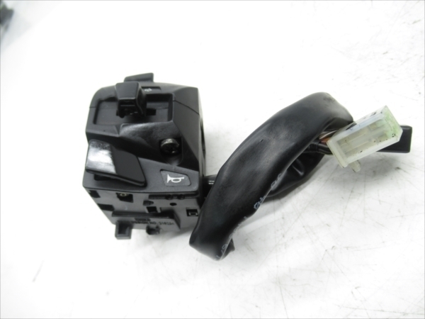 F2R4-0314 KTM KTM250 デューク 左 ハンドルスイッチ 純正品 動作OK_画像5