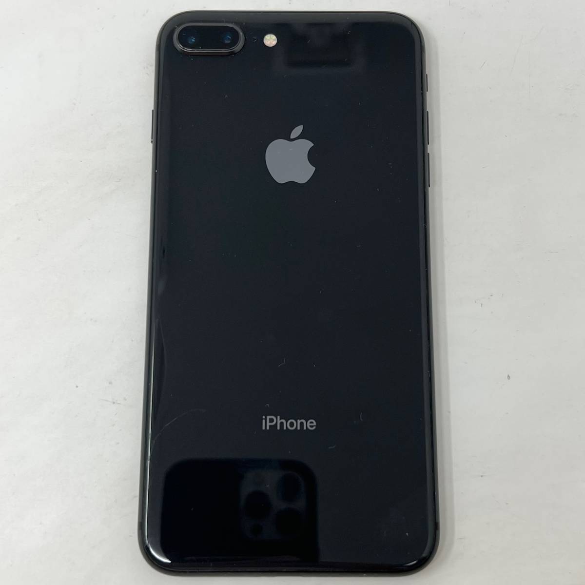 美品 SIMフリー iPhone 8 Plus 64GB MQ9K2J/A バッテリー100% 判定○ スペースグレイ SIMロック解除 Apple アップル_画像6