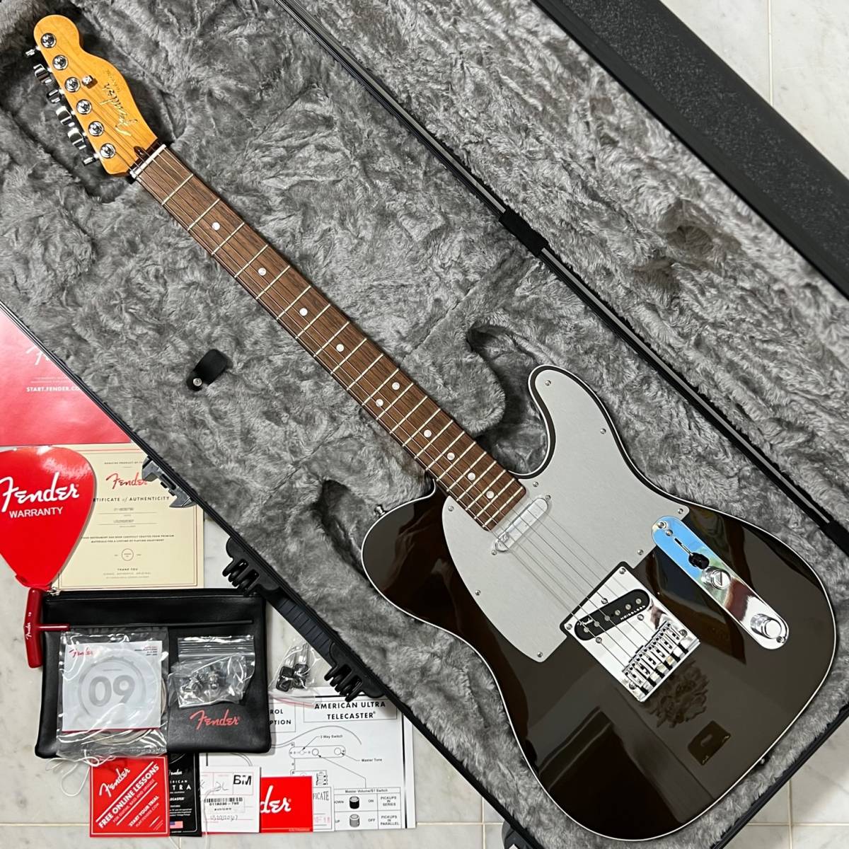 ヤフオク! - 超美品 Fender USA American Ultra...