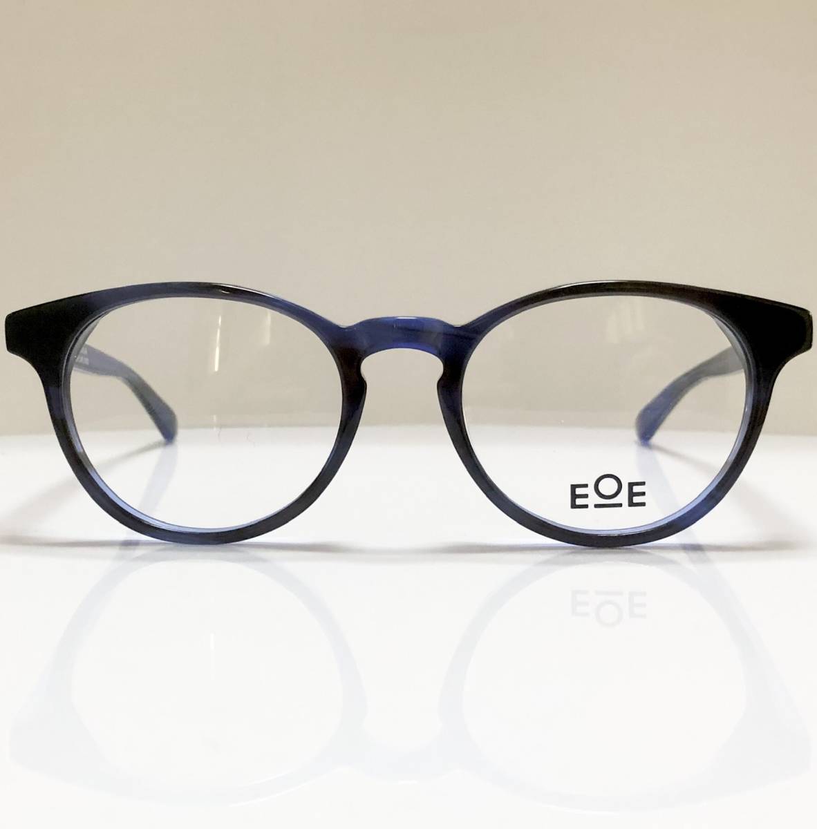 処分価格 スウェーデン EOE 定価42,000円 黒青メガネ キーホール型パント 純正ケースと純正クロス付き