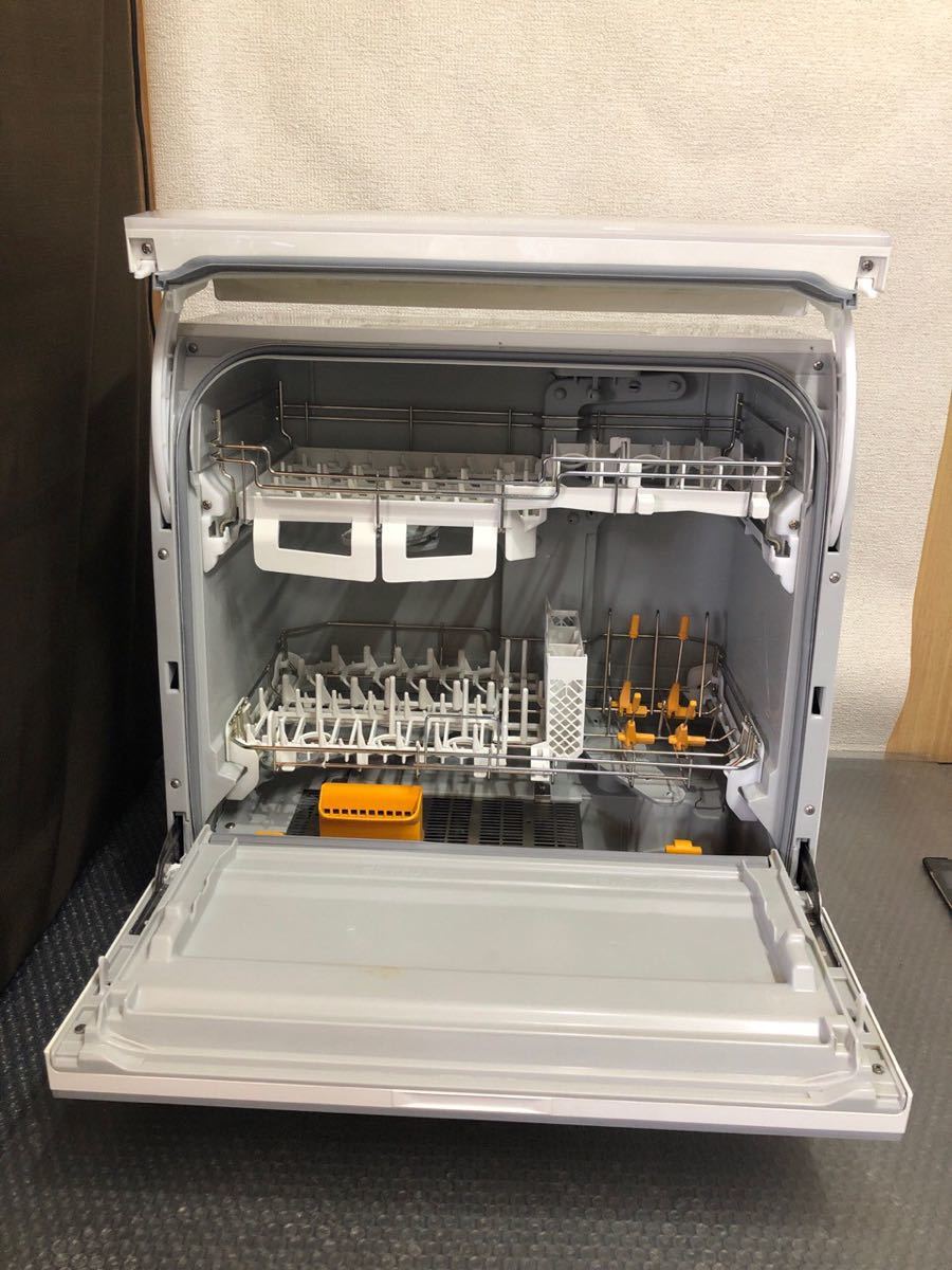 動作品!Panasonic 食器洗い乾燥機 NP-TR9-W 2017年製 食洗機 約6人分