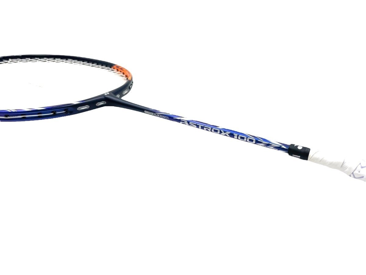 美品】YONEX ヨネックス バドミントンラケット ASTROX アストロクス