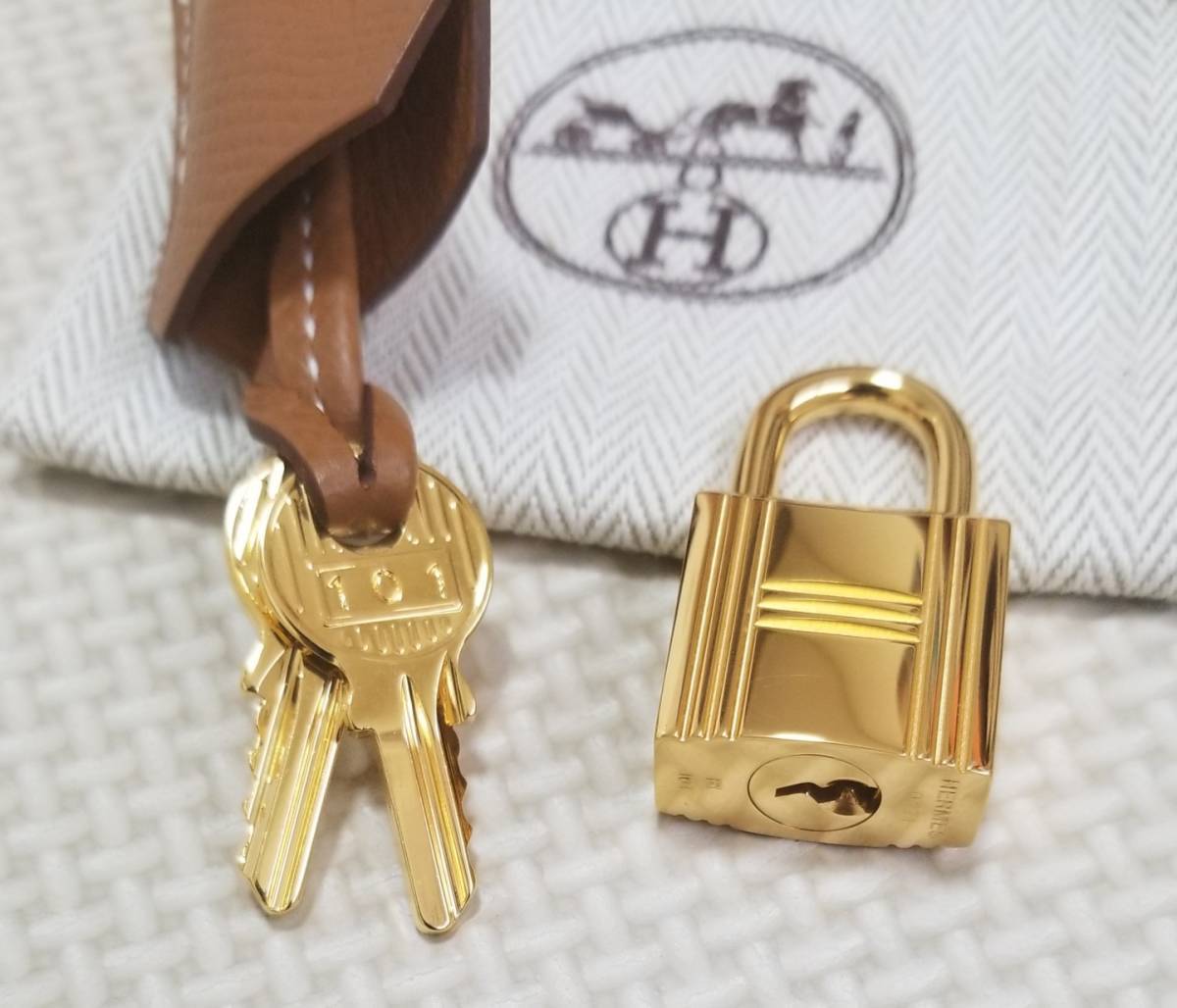 エルメス HERMES カデナ 鍵 クロシェット セット クシュベル ゴールド-