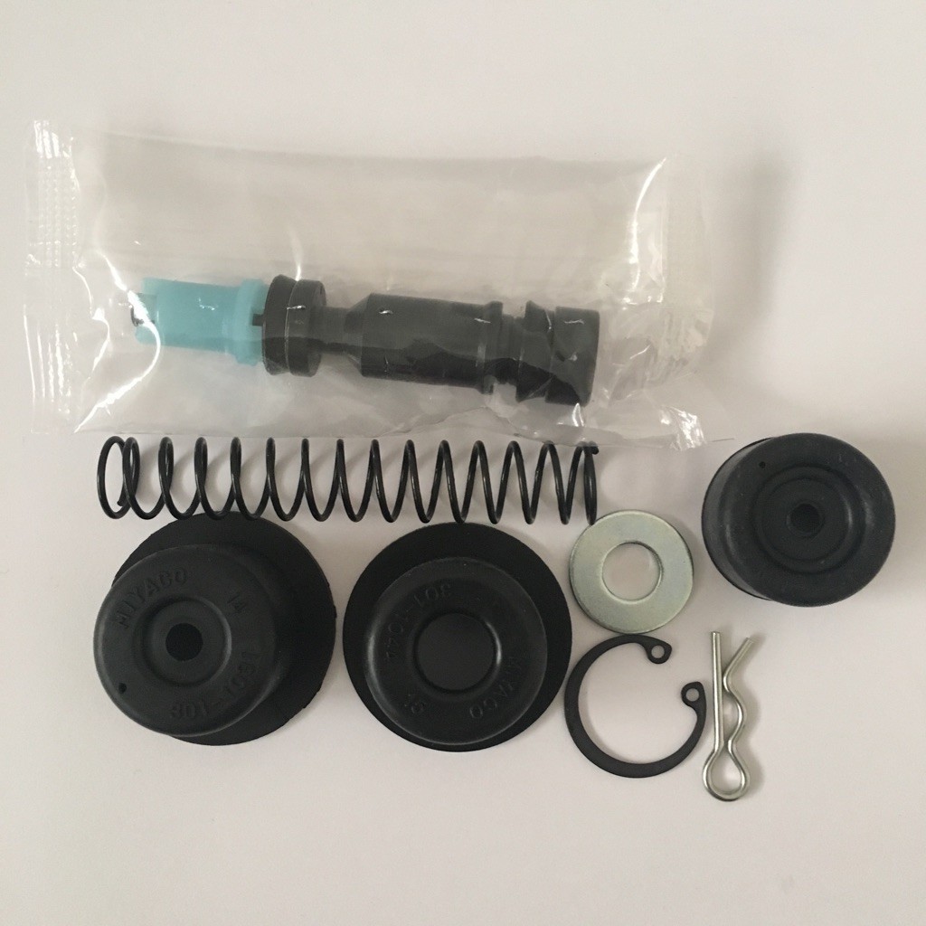  Starlet EP91 EP95 NP90 clutch master kit repair kit made in Japan mail service free shipping 