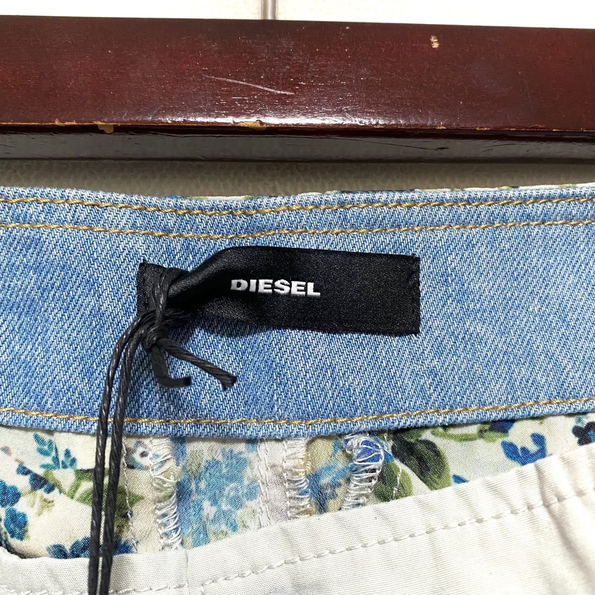 DIESEL☆花柄切替ショートパンツ☆ライトグレー☆新品未使用☆