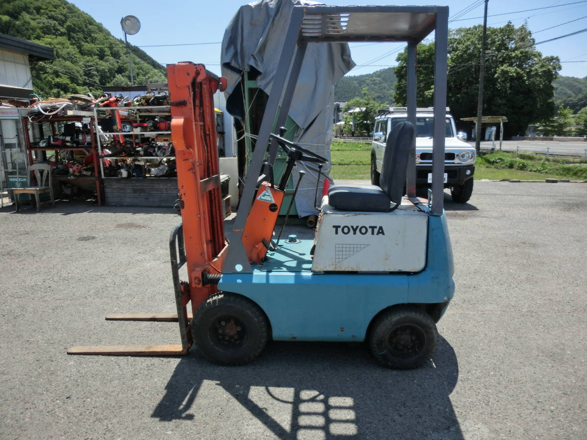 トヨタ小型フォークリフトFG7中古荷重700㎏_画像8