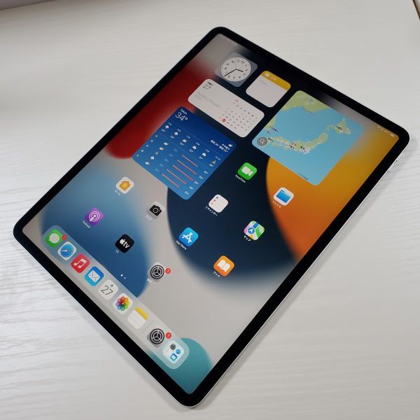 ☆【21035WM】 ちょい美品 MTFN2J/A iPad Pro 12.9インチ (第3世代