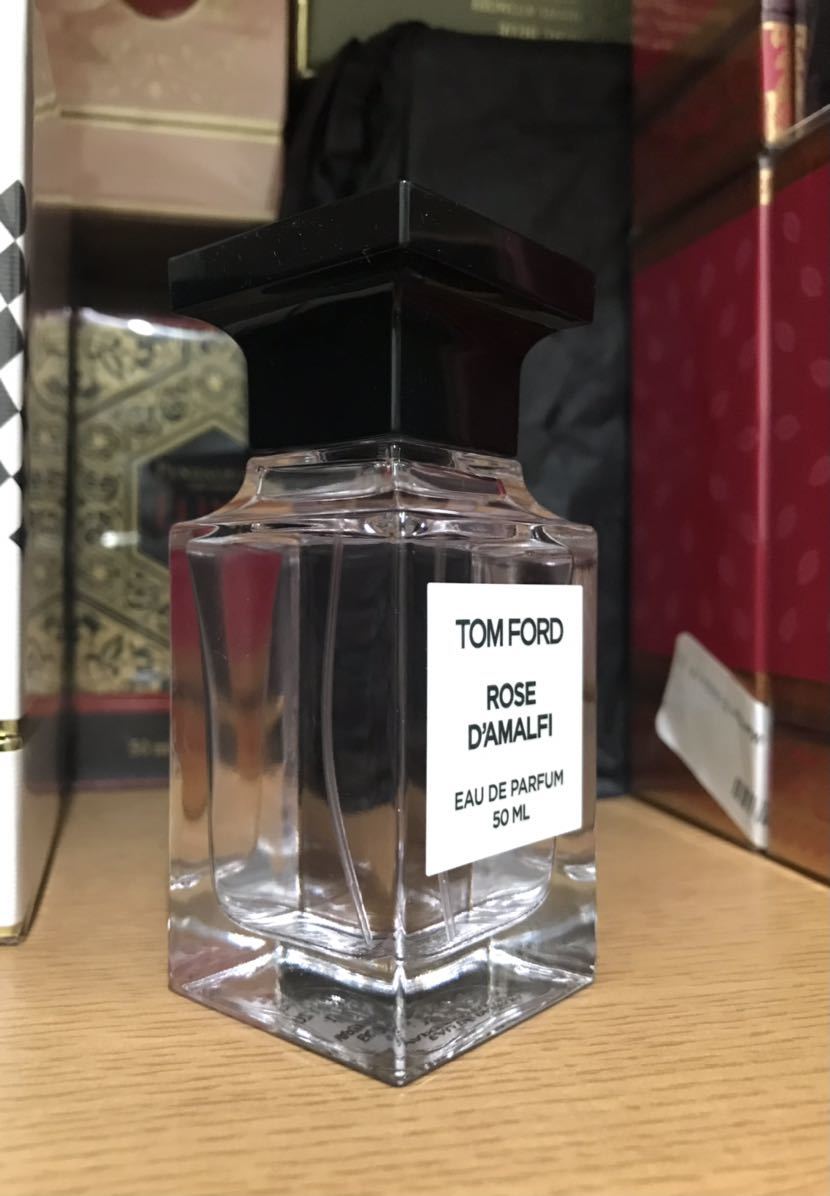 送料無料》 トムフォード ローズ ダマルフィ オードパルファム 50ml