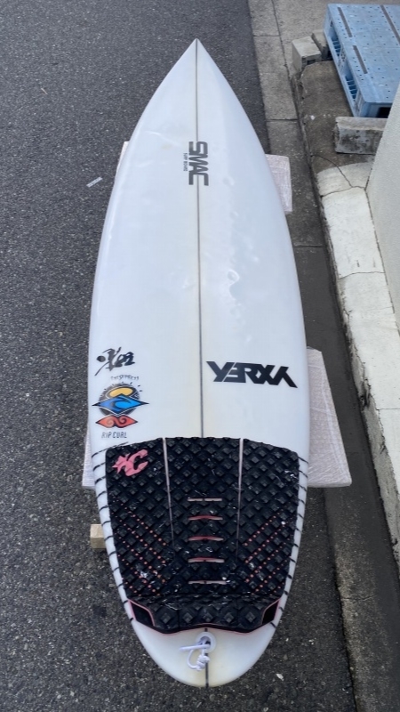 【引き取り可能】 サーフィン SMAC サーフボード YERXA ５’１０” ショートボード ラウンドテール 3Fin / FCS2 中古サーフボード No.21_画像4