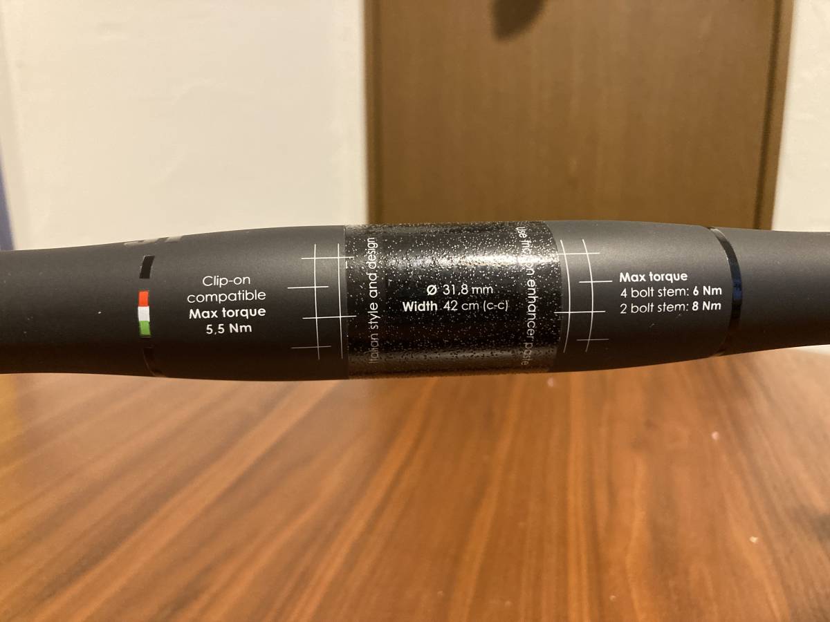 3T ErgoSum Ltd カーボンロードハンドル 31.8φ 42㎝ | loneoakpoint.com