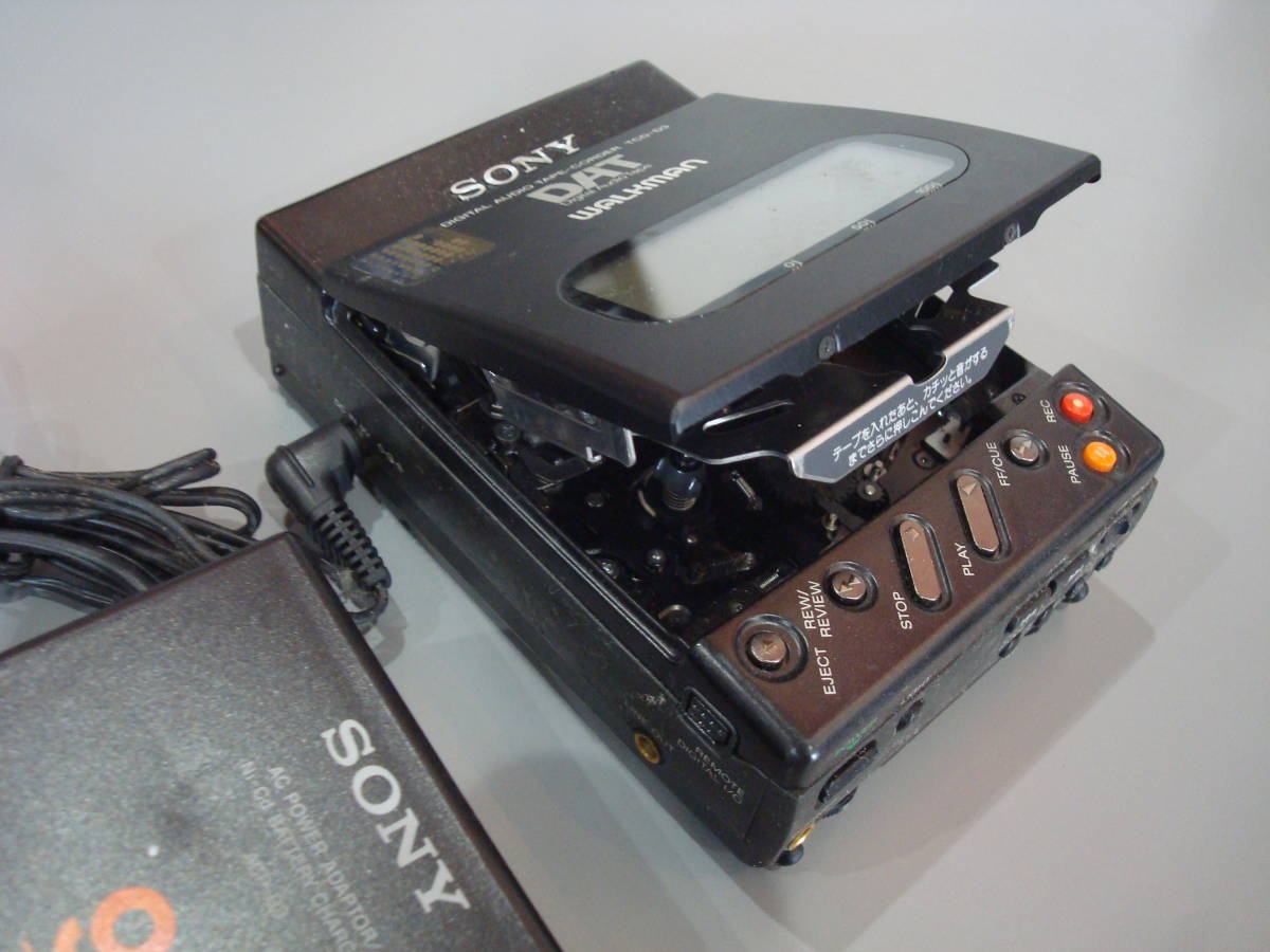 SONY DATウォークマン TCD-D3 ジャンク品 | www.yourpoll.co.uk