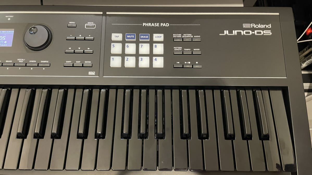 Roland JUNO-DS61 B オールブラックモデル「限定色」ローランド