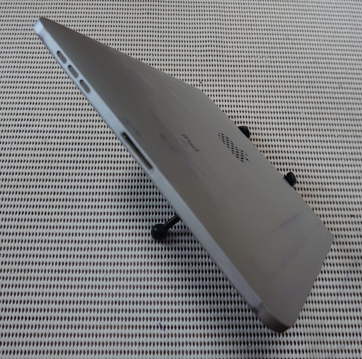 完動品初代iPad(A1337)本体16GBブラックSoftBank送料込|PayPayフリマ