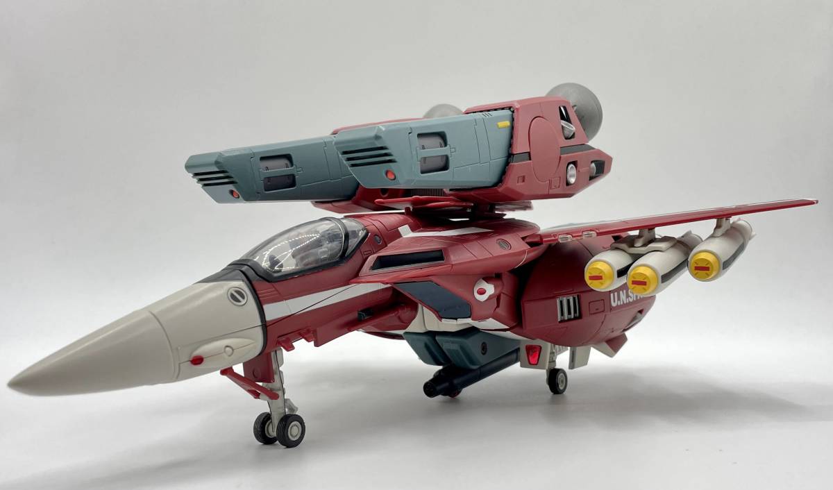 やまと YAMATO 超時空要塞マクロス 1/48 完全変形 VF-1J スーパー