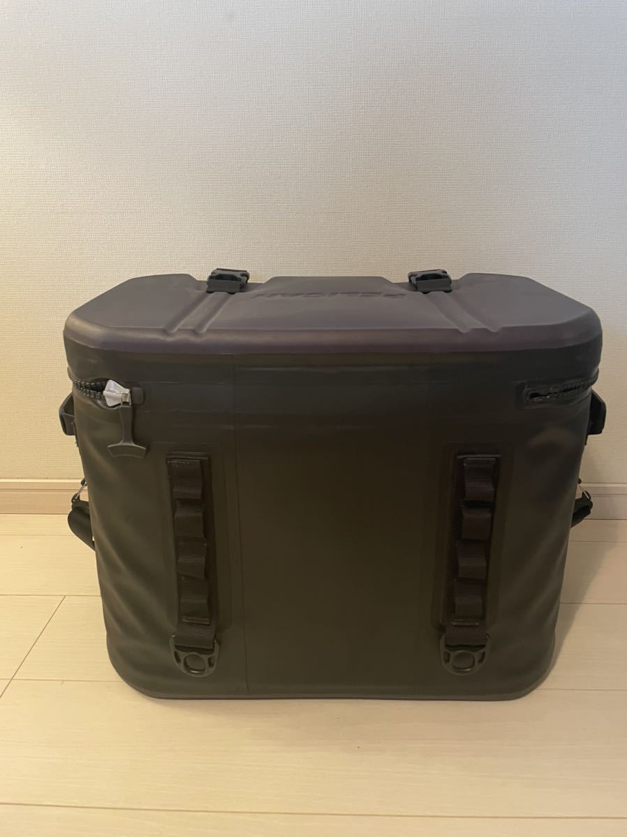 ペリカンクーラーボックス pelican ソフトクーラー 48can